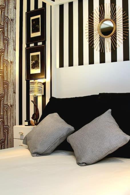 Elegant Boutique In La Roma 2br/2ba/terrace Mexico City