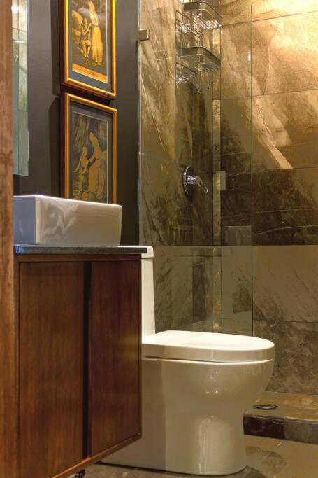 Elegant Boutique In La Roma 2br/2ba/terrace Apartment