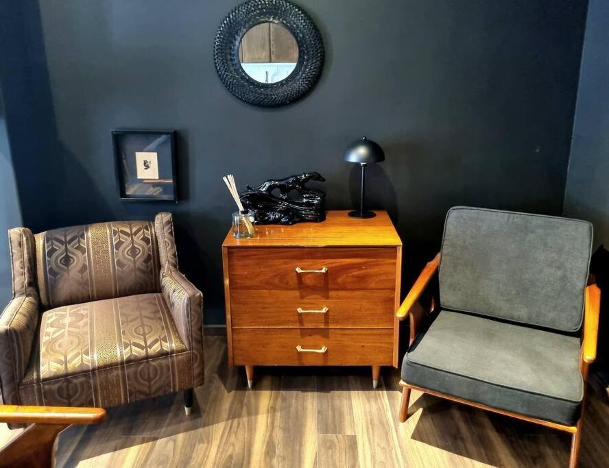 Elegant Boutique In La Roma 2br/2ba/terrace Apartment